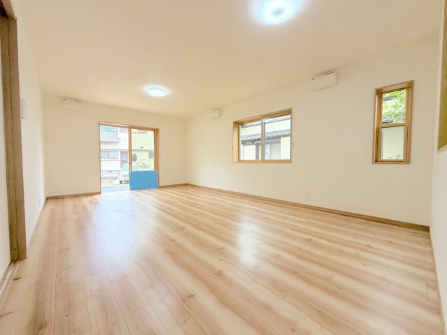 東入部１丁目戸建の居間・リビング
