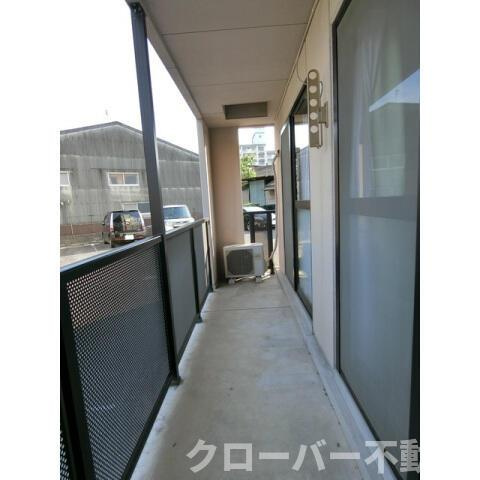 フィネス駒松のバルコニー