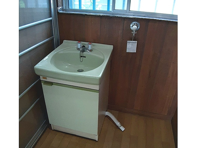 朝の身支度には欠かせない独立洗面化粧台