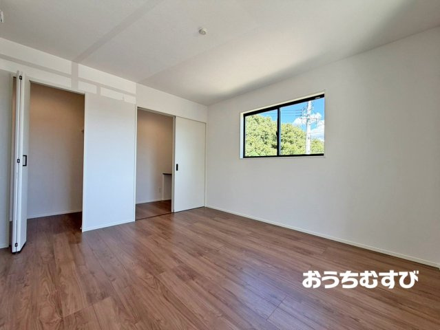守山区上志段味3期(全13棟)の前面道路含む現地写真