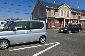 駐車場に車を止められます