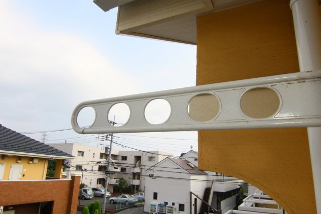 ガーデンコート日吉ウエストのバルコニー|※同仕様写真になります。