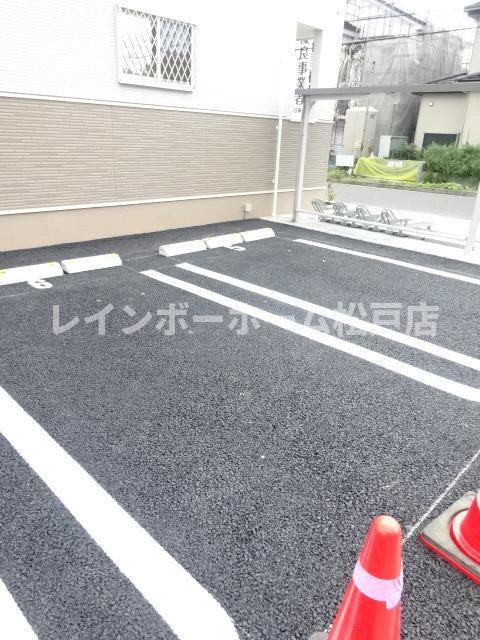 【非対面対応】接客・申込・契約オンライン！LINE×相談可！の駐車場