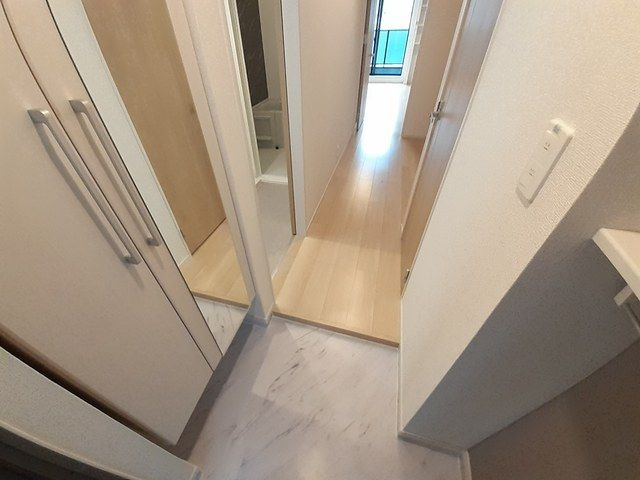 エクセレンス　ジーニアスの玄関