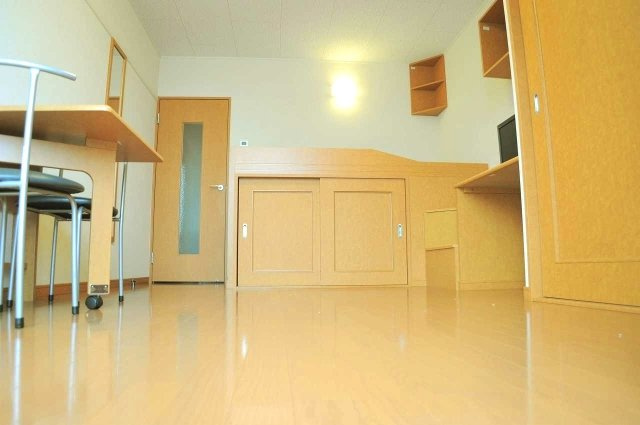 レオパレス陣屋の居間・リビング
