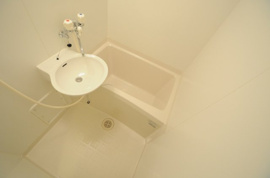 同タイプ部屋の写真となり設備等は現況と異なる場合があります。