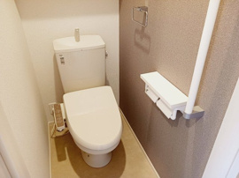 ゆったりとした空間のトイレです