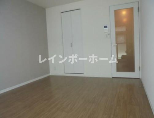 ウィンレックス北小金の洋室|落ち着いた色調の洋室です