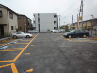 駐車場に車を止められます