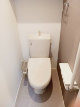 シンプルで使いやすいトイレです