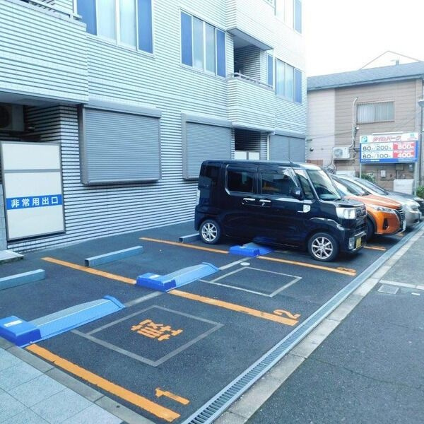 Ritz東住吉の駐車場