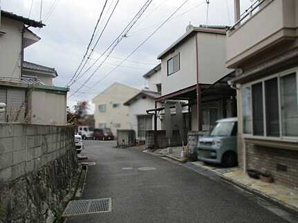 佐伯区千同２丁目の前面道路含む現地写真