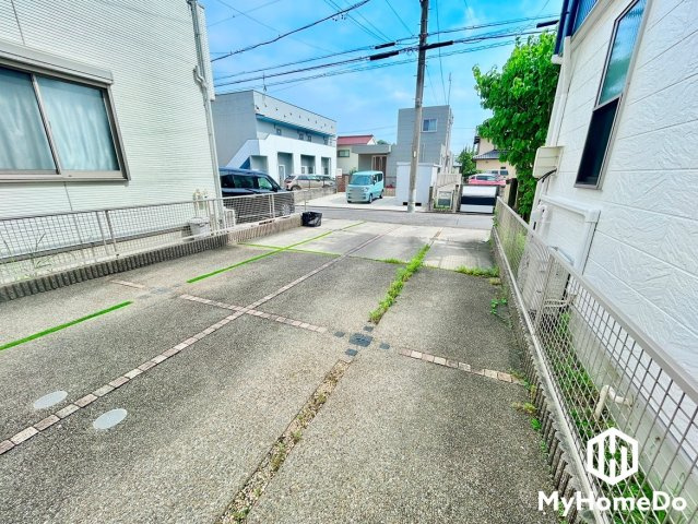 守山区鳥羽見1丁目の駐車場