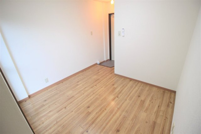 【洋室】 | トマトハイツ菱屋西