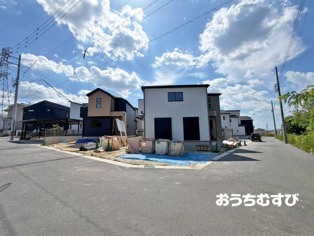 守山区上志段味3期(全13棟)の前面道路含む現地写真