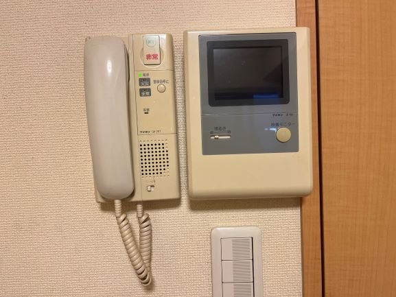 レオパレス兵庫駅南通りのセキュリティ|TVモニター付きインターホン