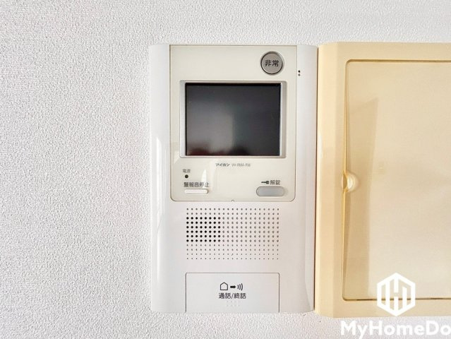  アンビックス志賀ストリートタワーの設備|ドアを開ける前に来訪者を確認できるため、安心して対応できます。