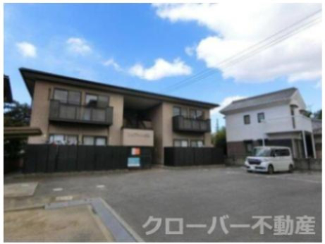 フォブール城東の駐車場
