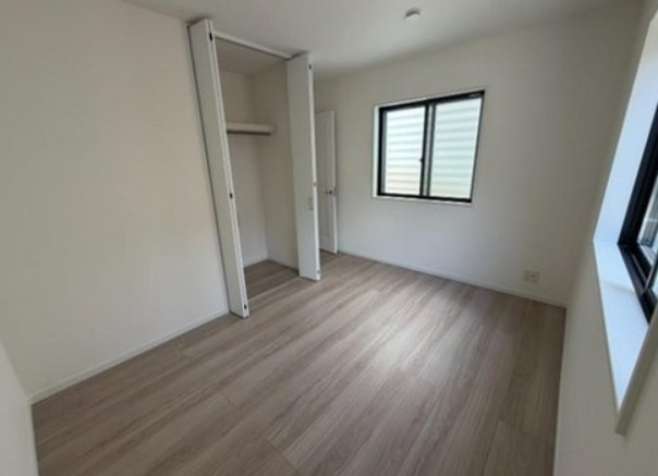 【洋室】 | 今津久寿川町　新築戸建 | ２F　6.8帖