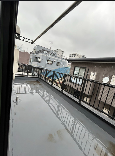 アニールのバルコニー