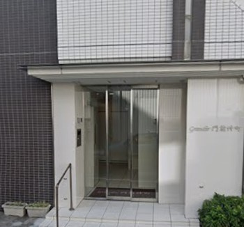 グランディール門前仲町のエントランス