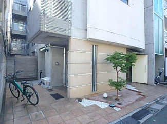【エントランス】