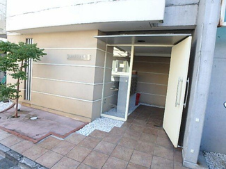 【エントランス】