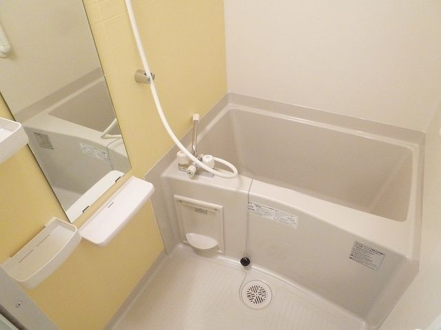 ウィンザー越水の浴室