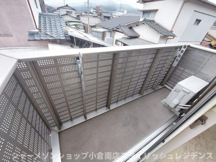 エスポワール　モモのバルコニー