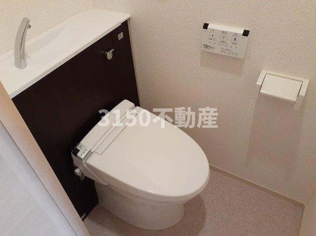 メルヴェーユのトイレ|落ち着いた色調のトイレです