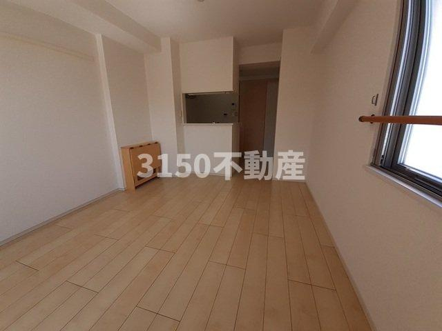 メルヴェーユの内装|明るい色調の室内です