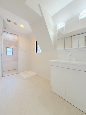 ロワールマンション周船寺の洗面所