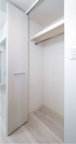 プレサンス太閤通ファシールの収納|同シリーズ　室内参考写真