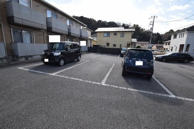 パル川口の駐車場