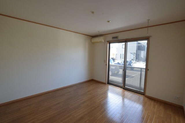 パル川口の洋室