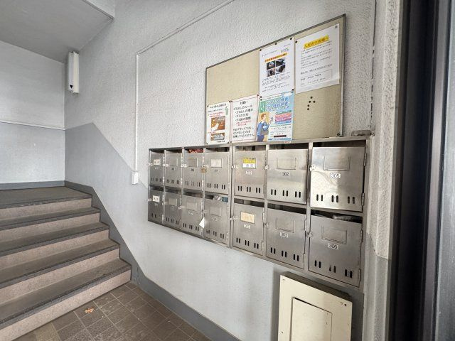 第一山田ビルのロビー
