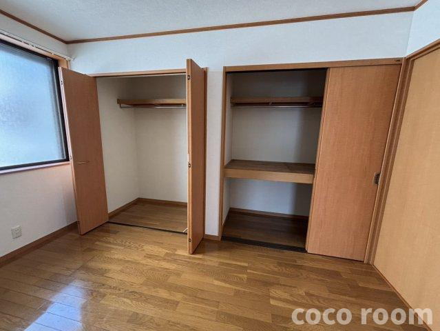 ハイツボヌールの居間・リビング