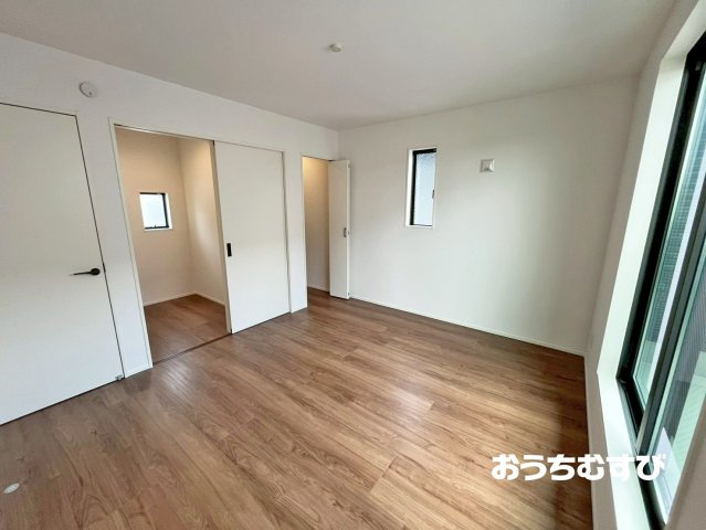 守山区上志段味3期(全13棟)の洋室