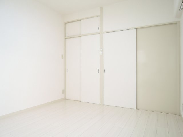 高槻市芥川町１丁目の賃貸マンションの内装