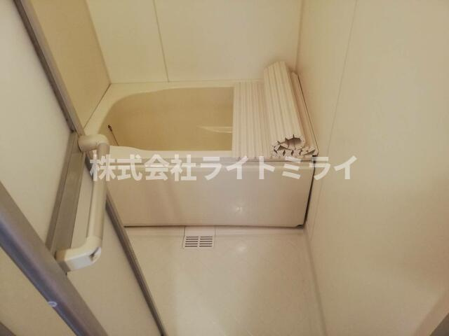 岡部ビルの浴室|同建物参考写真 