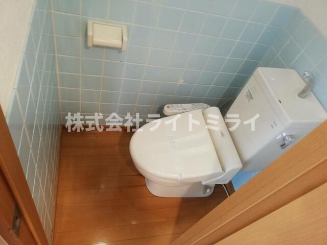 岡部ビルのトイレ|同建物参考写真 