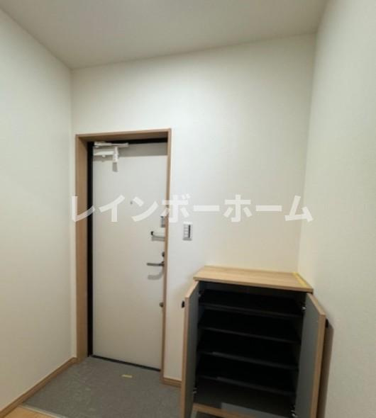 ベルシャンテ新松戸特典：仲介手数料が無料です!!の玄関|落ち着いた玄関です