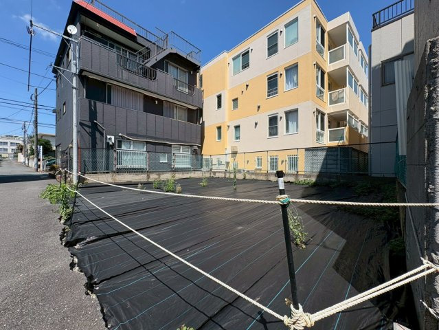 中野区鷺宮3丁目　建築条件無し売地の外観|2026.07.10撮影

現地ご見学希望・資料請求などお気軽にお問い合わせ下さい！
03-5990-5201