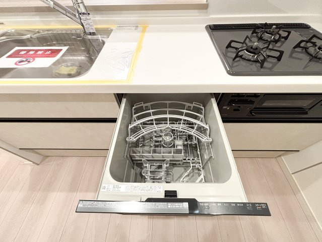 グランシャリオ神楽坂のキッチン|グランシャリオ神楽坂：あると便利な食器洗浄機付きのシステムキッチンです！