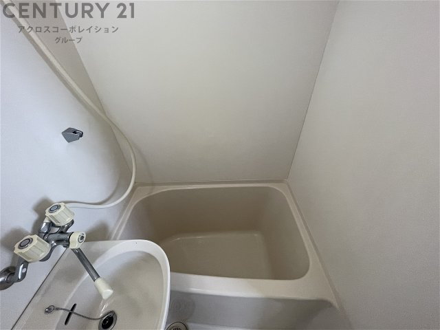 シンプルで機能的なユニットバスです。