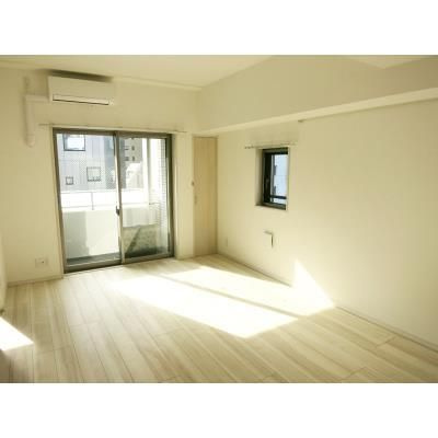 クレール日本橋の居間・リビング