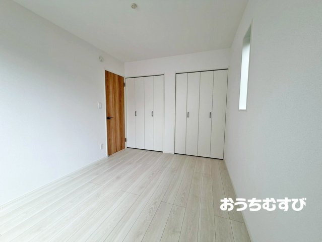 守山区上志段味3期(全13棟)の洋室
