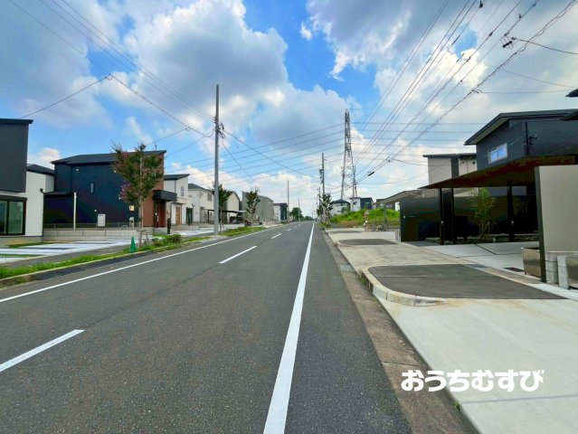 守山区上志段味3期(全13棟)の前面道路含む現地写真