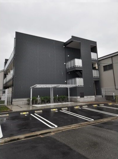 グラディオ岩塚の外観