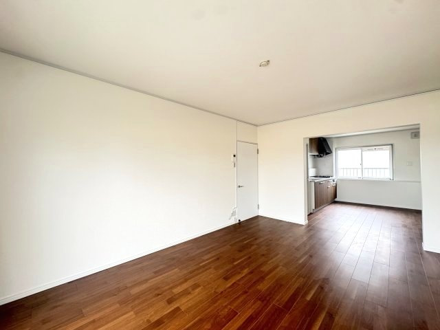 名谷15団地64号棟の居間・リビング